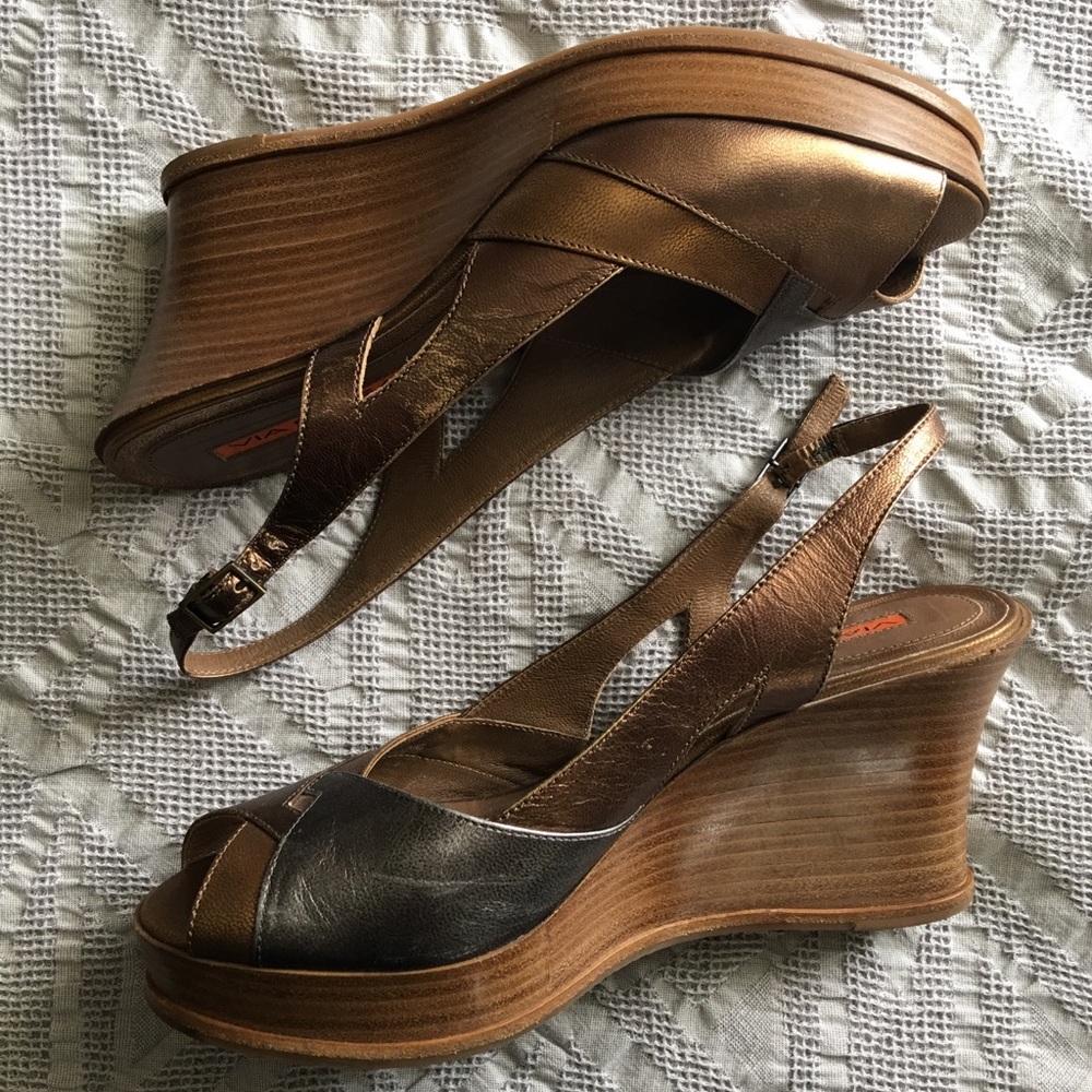 Via Spiga mixed metallic wedges